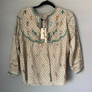 Brand New Lucky brand Embroidered peasant W/T